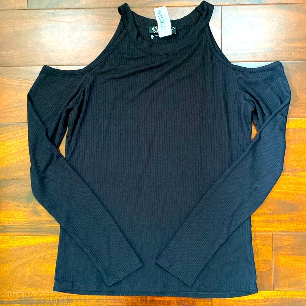 Urban X | Cut Out Top